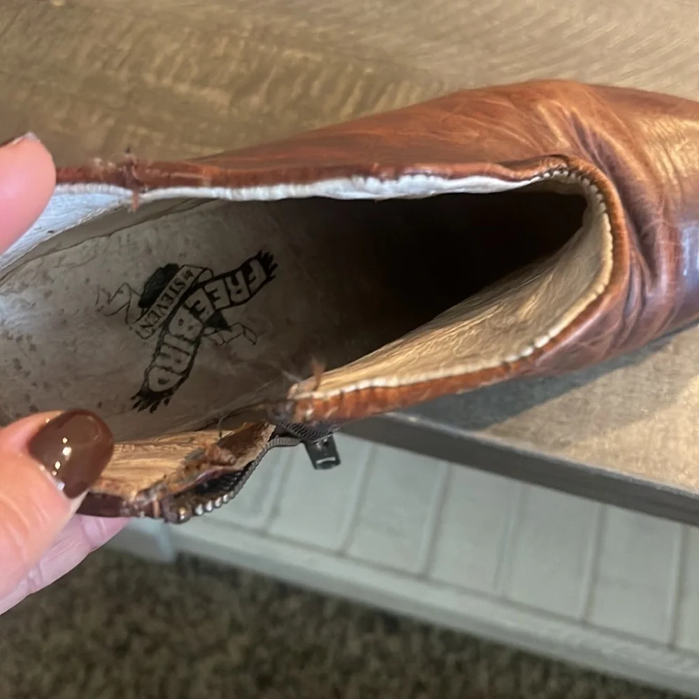 Freebirds Detroit cognac ankle boots